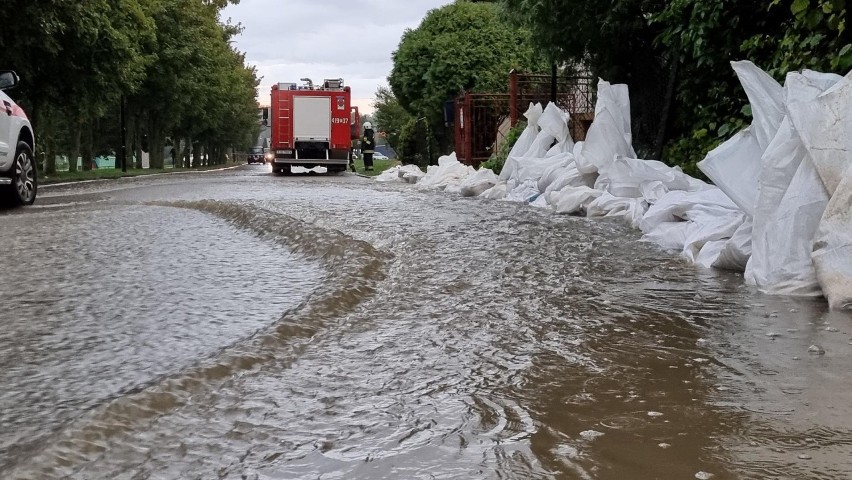 Prawdziwe spustoszenie wywołała w Busku potężna nawałnica...