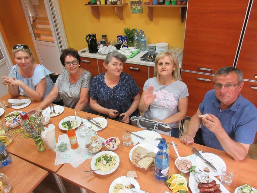 Aktywnie spędzają tegoroczne wakacje podopieczni Domu Pomocy Społecznej w Golubiu–Dobrzyniu