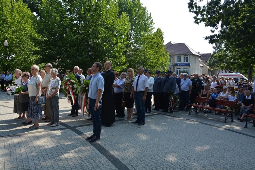 80. rocznica wybuchu II wojny światowej: W Chodzieży złożono kwiaty pod pomnikiem "Poległym i pomordowanym" 