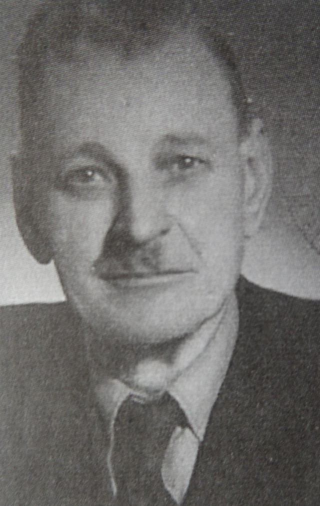 Stanisław Stępniak wywiózł sztandar z Chodzieży i ukrył go w swojej rodzinnej miejscowości Ruchocim