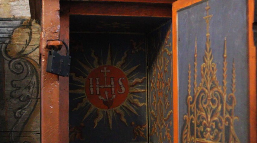 Zakrystia kościoła w Binarowej ma na wyposażeniu trzystuletni komplet szaf. Takiego próżno szukać nie tylko w Małopolsce, ale i kraju