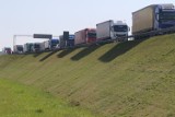 Inspekcja Transportu Drogowego przestrzega i apeluje o bezpieczny majowy weekend. Będą kontrole