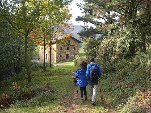 Źródło: http://commons.wikimedia.org/wiki/File:Basque_old_house.jpg