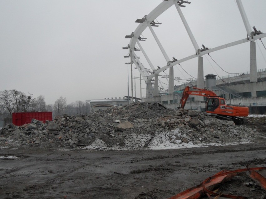 Budowa Elki w Chorzowie: Rozbiórka stacji Stadion Śląski. Piątek [ZDJĘCIA]