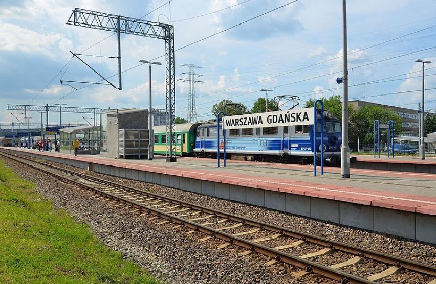 Warszawa Gdańska. Dodatkowy tunel dla podróżnych ale bez punktów handlowych