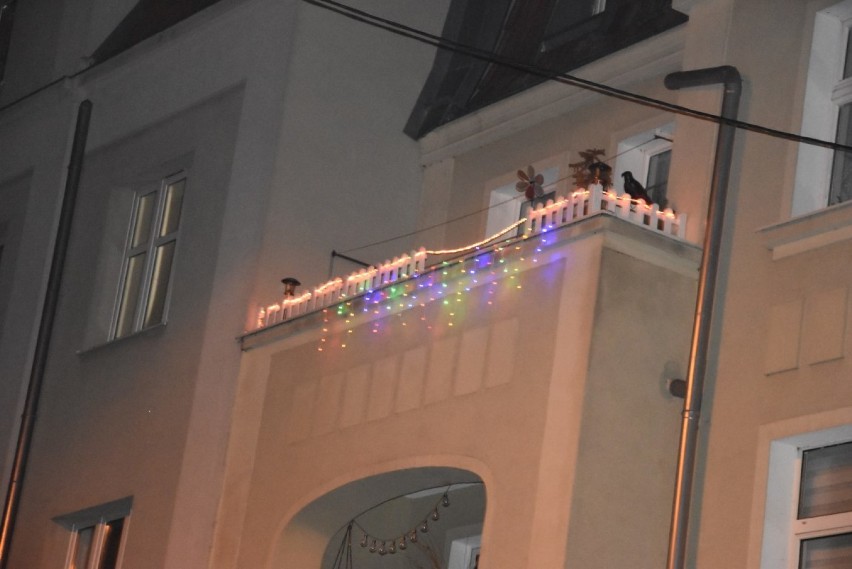 Tczew. Coraz więcej prywatnych posesji rozświetlają świąteczne iluminacje