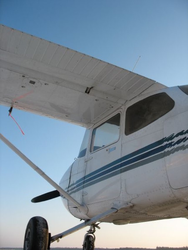 Jednym z rozbitych samolotów jest Cessna