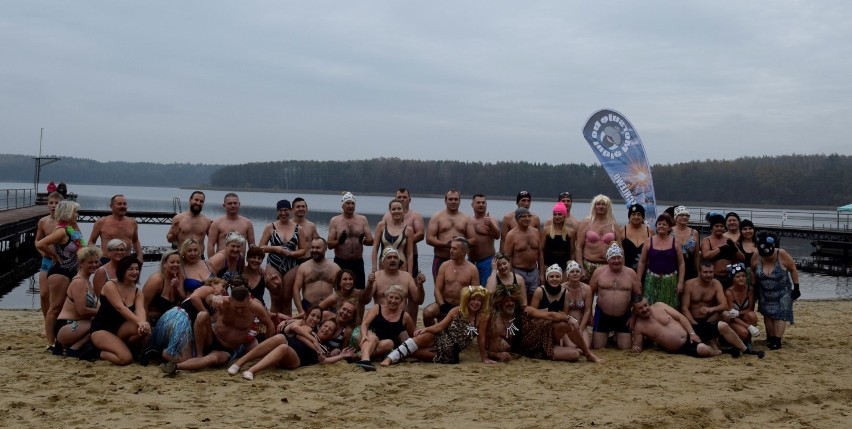 Morsy z Przechlewa, Czarnego i Rzeczenicy opanowali plażę w Rzewnicy