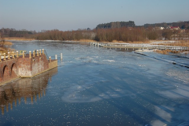 Skuty lodem Nogat pod Białą Górą