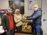Mikołajkowa akcja wolontariuszy stowarzyszenia Polska 2050 w Radomsku