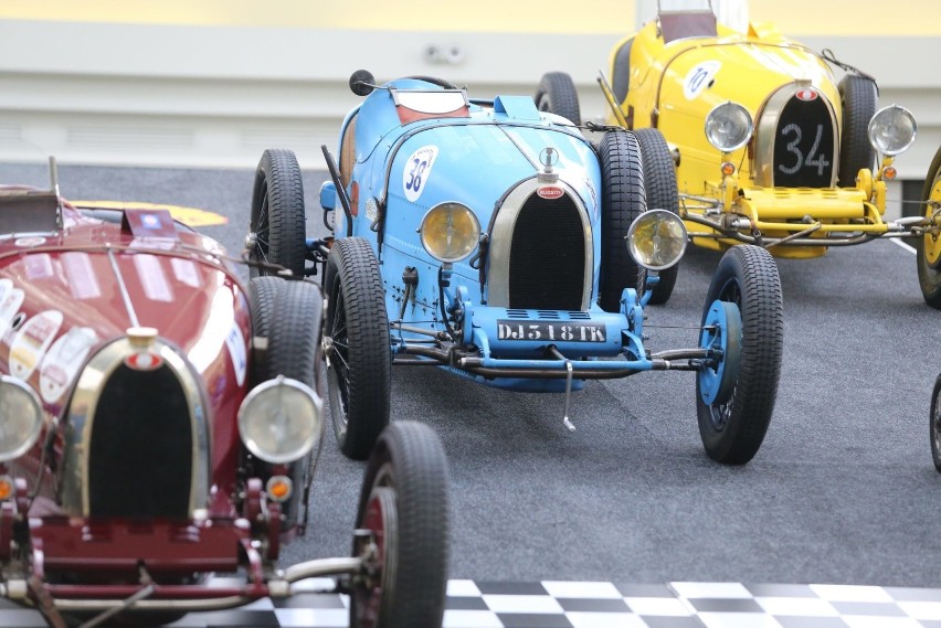 Superauta Bugatti na wystawie w Silesia City Center