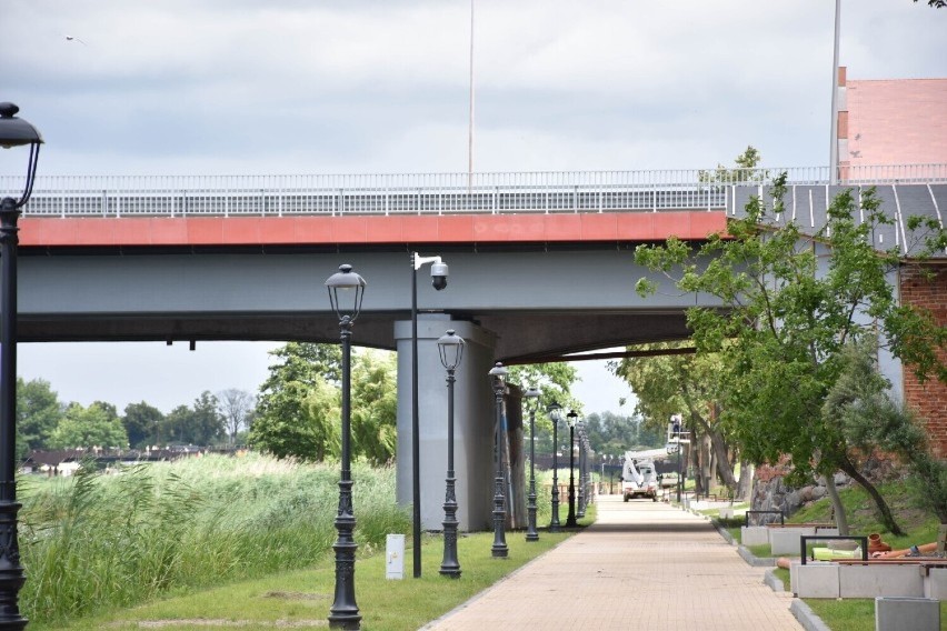 Malbork. Skradzione Marianki zostaną zastąpione nowymi. Będą ich pilnować kamery. Wciąż nie wiadomo, kto ukradł mosiężne maskotki miasta