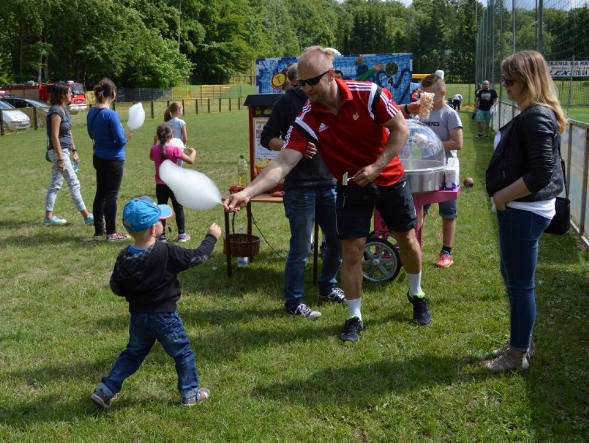 Mecz charytatywny księża - samorządowcy z powiatu wejherowskiego