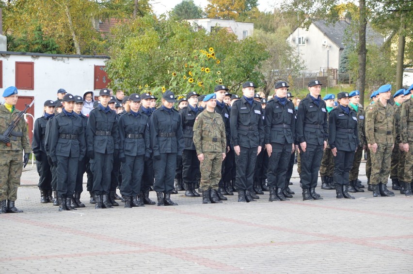 Uroczystość szkolna w Białym Borze