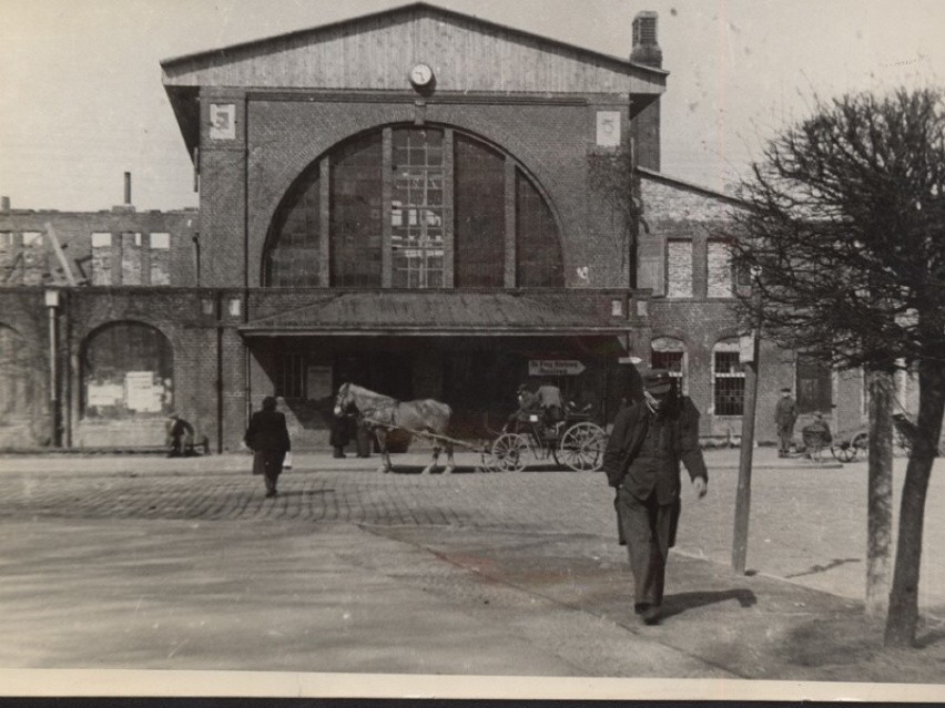 Rok 1947. Koszaliński dworzec w części, prowizorycznie...