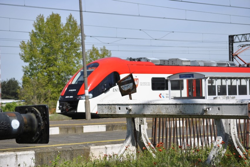 Eksploracja dworca i terenów PKP w Krotoszynie w czasach pandemii [ZDJĘCIA]