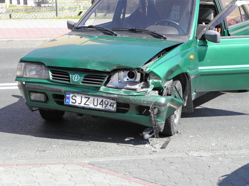 Wypadek w Jastrzębiu: ucierpiały trzy osoby.