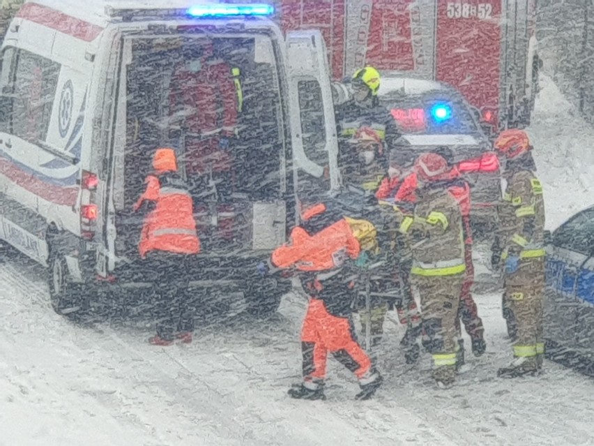 Śmiertelny wypadek w Michalu w powiecie świeckim. Na miejscu lądował śmigłowiec LPR