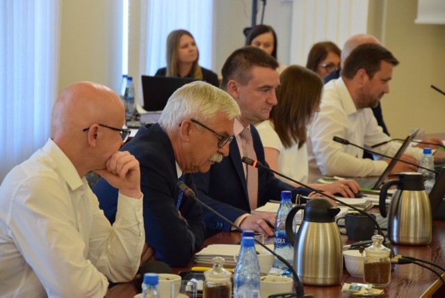 Posiedzenie Rady Powiatu w Wieluniu - 27 czerwca 2022 r. 