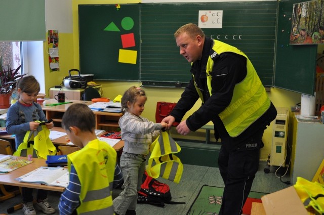 Bezpiecznie z Drutexem w gminie Miastko. Rozdaliśmy ostatnie kamizelki