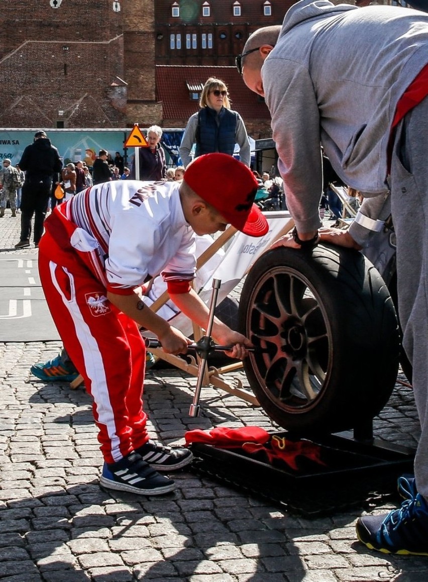 Festyn Bezpieczna Trasa w Gdańsku na Targu Węglowym...