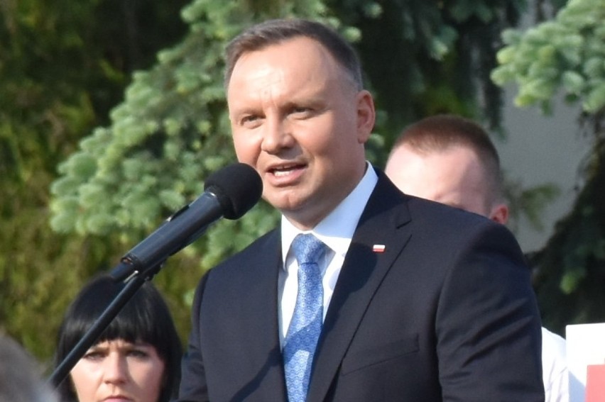 Chełm. Prezydent Andrzej Duda zapowiedział  budowę  nowego dworca  kolejowego w Chełmie - zobaczcie zdjęcia