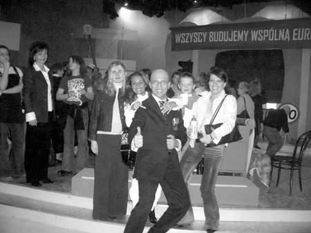 Po lewej: Beata Marciniak, Monika Risuleo, Witold Casetti, Krystian Podolańczyk 
i Iwona Podolańczyk w studio TVP. Fot: Beata Marciniak