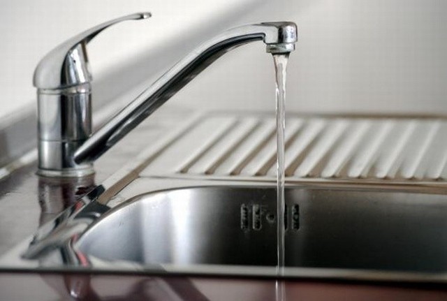 W związku z awarią płockich Wodociągów w niektórych domach mogą występować braki w dostawie wody.