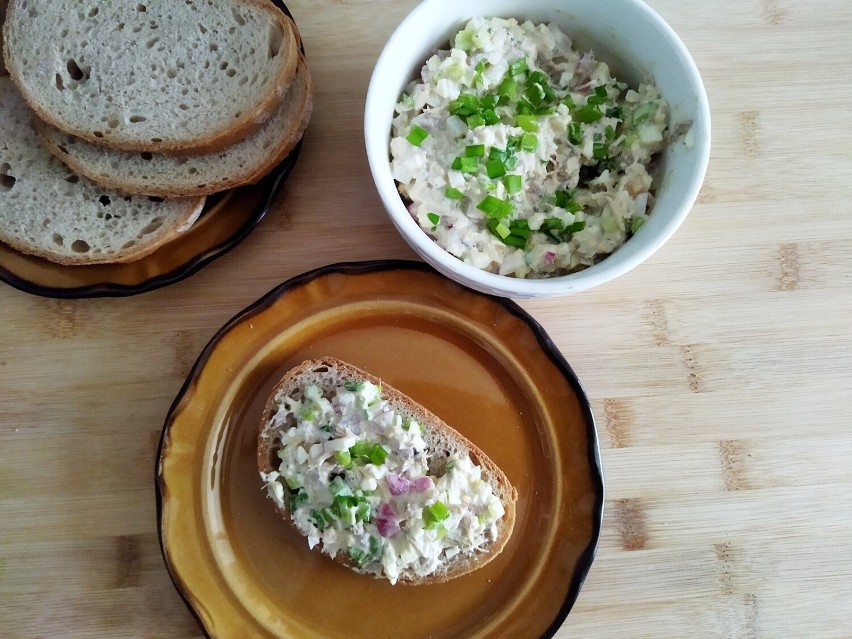 Pasta jajeczna z makrelą gotowa. Idealna na kanapki. Życzymy...