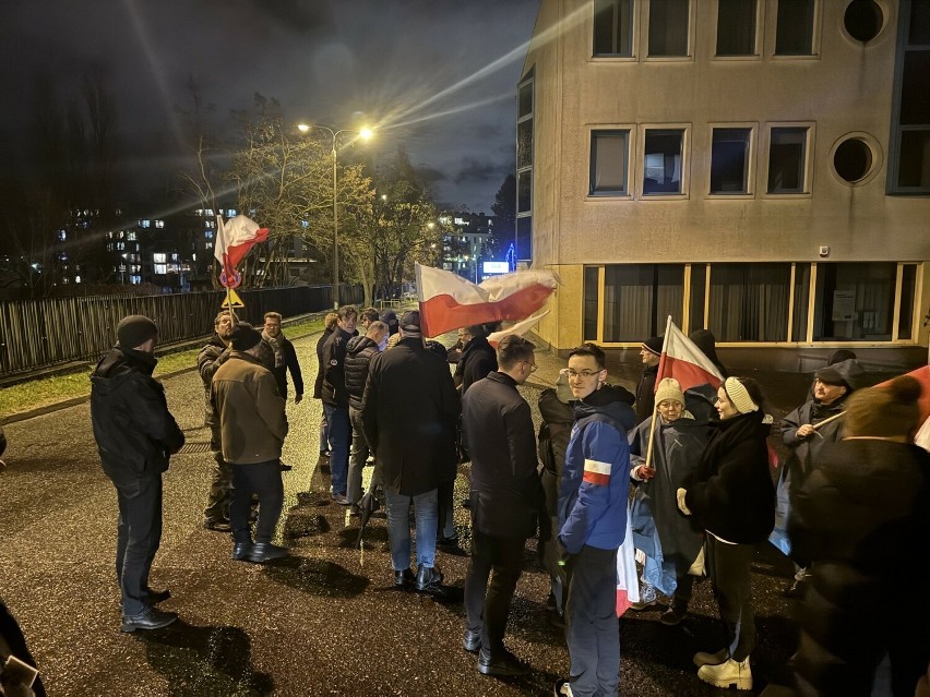 Protest pod siedzibą TVP Gdańsk. "To sytuacja bez...