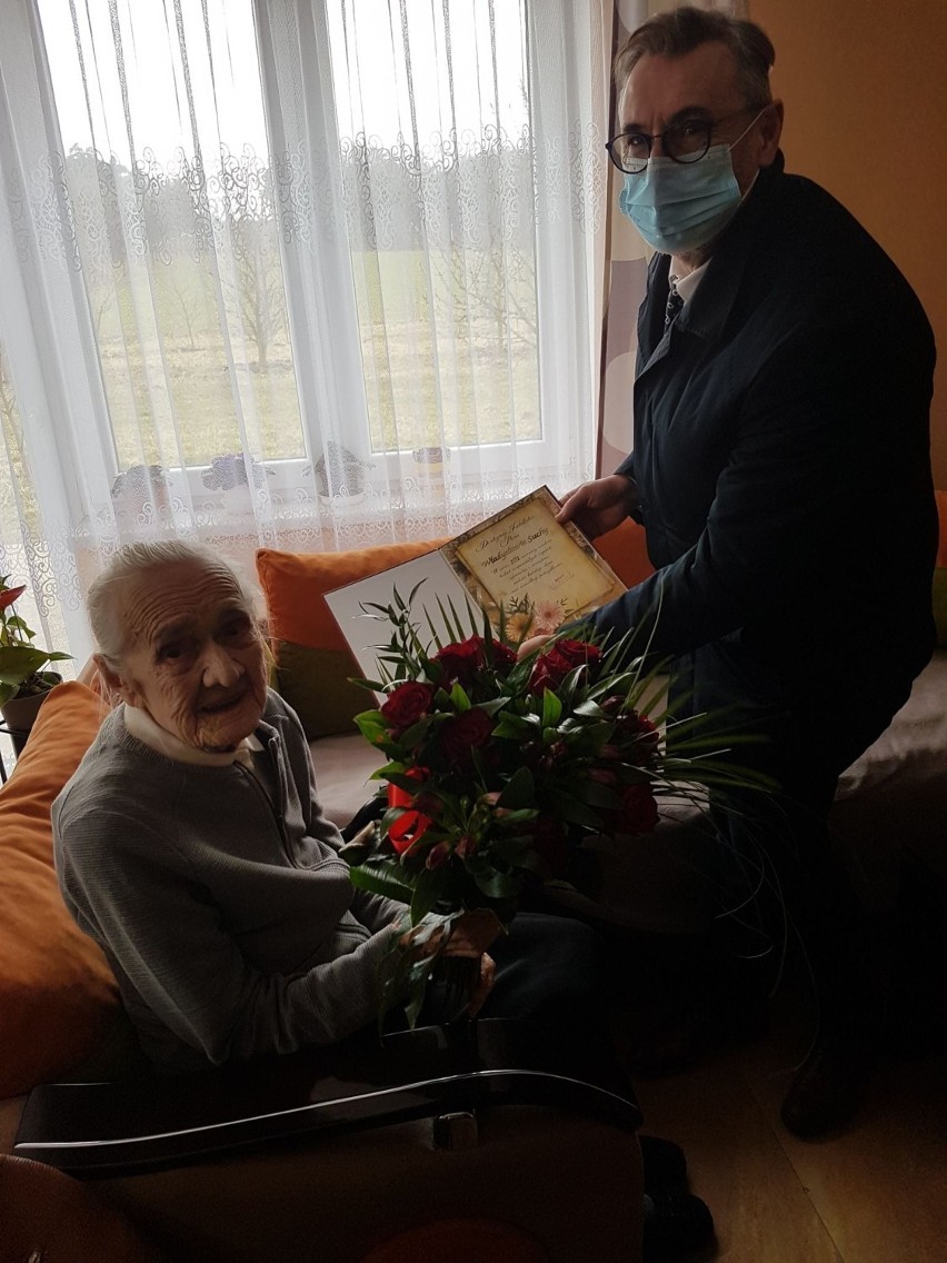 Pani Władysława skończyła 101 lat. Zdrowie i humor jej nie opuszcza!  