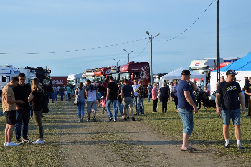 Truck Show w Nowym Stawie. Do miasta zjechali fani ciężarówek [WIDEO, ZDJĘCIA]