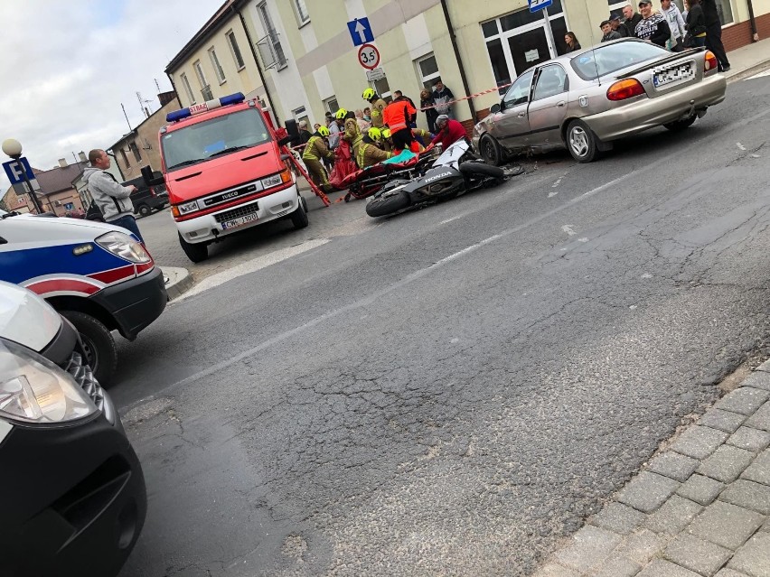 Wypadek w Brześciu Kujawskim. Motocyklista trafił do szpitala [zdjęcia]                      