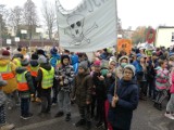 - Nie spalajcie śmieci w piecach! Happening uczniów Szkoły Podstawowej w Strzelnie [zdjęcia]