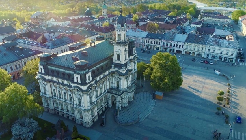 Ślady Nowego Sącza w innych miastach. Ulica Sądecka i Nowosądecka są popularne w Polsce. Zobacz, które miasta je mają 