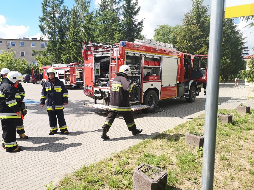 Pożar w szkole w Świeciu nad Osą. Zapaliła się instalacja elektryczna [zdjęcia]