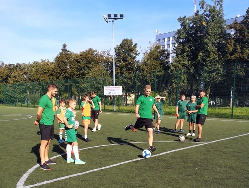 Piłkarze Radomiaka odwiedzili uczniów radomskiej PSP 5 (ZDJĘCIA) 