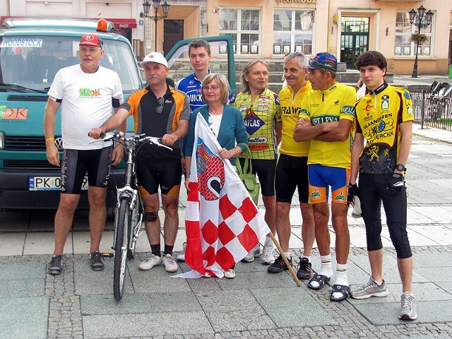 Tradycyjna Woodstockowa Sztafeta Cyklistów wyruszyła w piątek rano z Kalisza do Kostrzyna nad Odrą, gdzie odbywa się słynny Przystanek Woodstock