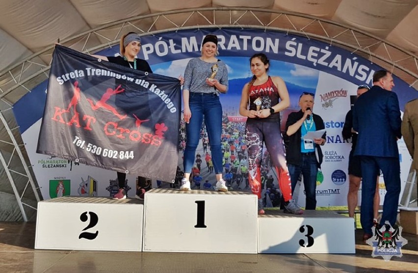 Policjantka z Wałbrzycha druga w swojej kategorii w Półmaratonie Ślężańskim