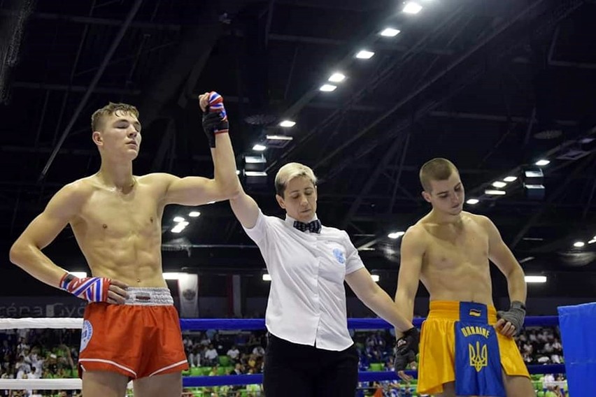 Cztery medale zdobyli zawodnicy Sportów Walki Piła w Mistrzostwach Europy Kadetów i Juniorów w Kickboxingu. Zobaczcie zdjęcia