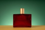 Najlepsze perfumy męskie – czym kierować się przy wyborze zapachu dla partnera?