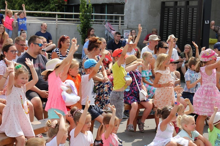 Najmłodsi uczestnicy Lęborskich Dni Jakubowych bawili się podczas spektakli dla dzieci