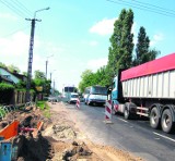 Ulica Łąkoszyńska znów zakorkowana. Na wjazd do Kutna od strony Łodzi trzeba czekać