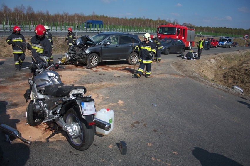 czytaj dalej >>>>>>>>>

Tragiczny wypadek koło Bydgoszczy:...