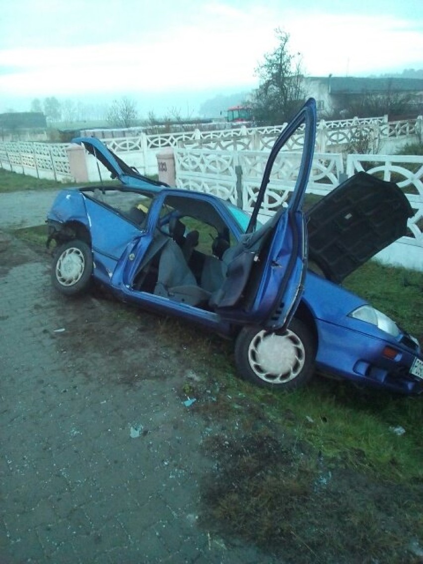 Wypadek w Sieroszewicach. Cztery osoby ranne [FOTO]