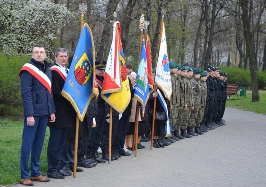 Zabrze: Uczcili pamięć ofiar katastrofy smoleńskiej. ZDJĘCIA