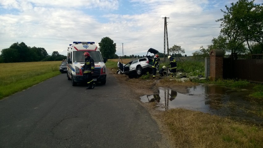 Groźny wypadek w Roszkach [ZDJĘCIA]