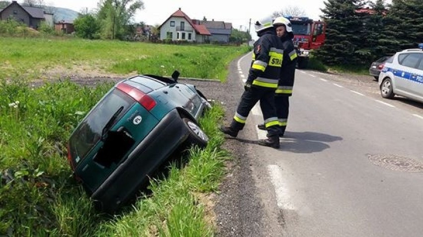 Wypadek na drodze w Roczynach. Jedna osoba w szpitalu