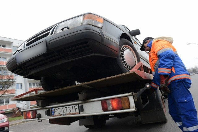 Poznań: Z osiedla Chrobrego zniknęły wraki samochodów