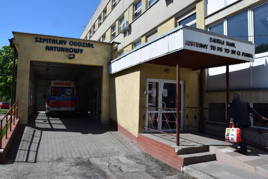 Umowa z dyrektorem szpitala w Wieluniu Anną Freus zawarta na sześć lat